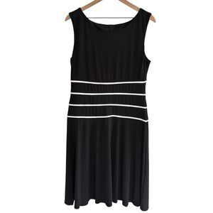 Elegant Black & White Dress Sleeveless A-Line Party Banquet Women's Size 14